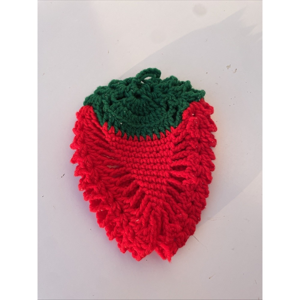 Beautiful Collectible Handmade Crocheted Pot Holder Red Green Yarn 8" Strawberry